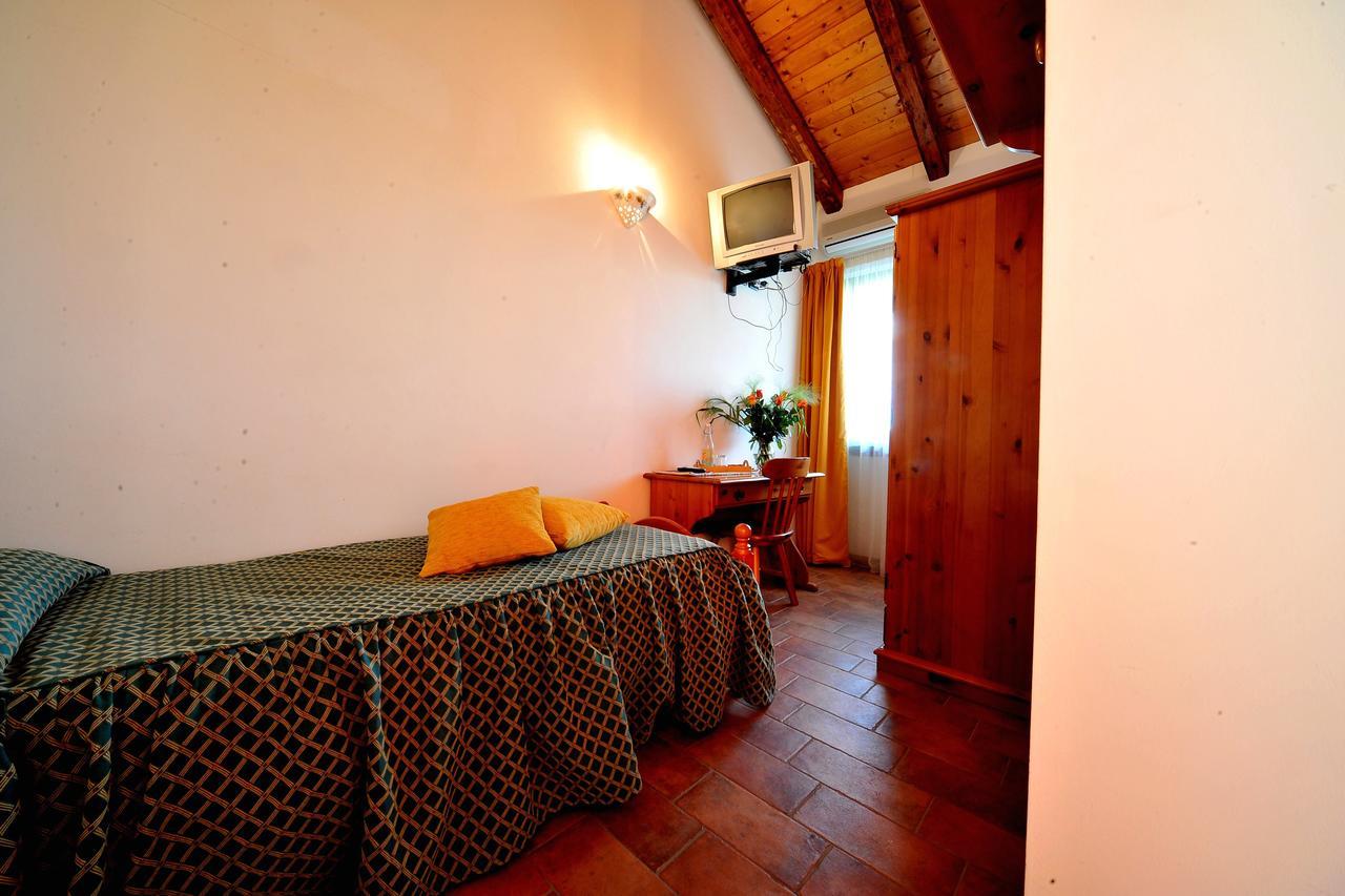 Agriturismo Le Oche Selvatiche Lauzacco Экстерьер фото